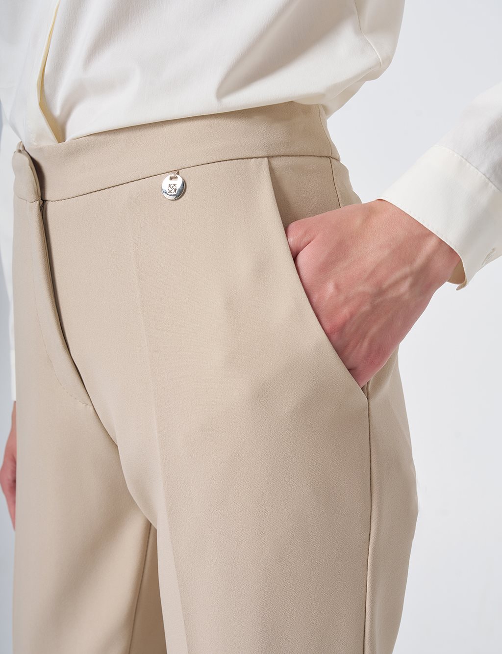 Pocket Detail Basic Tailored Trousers – Stone