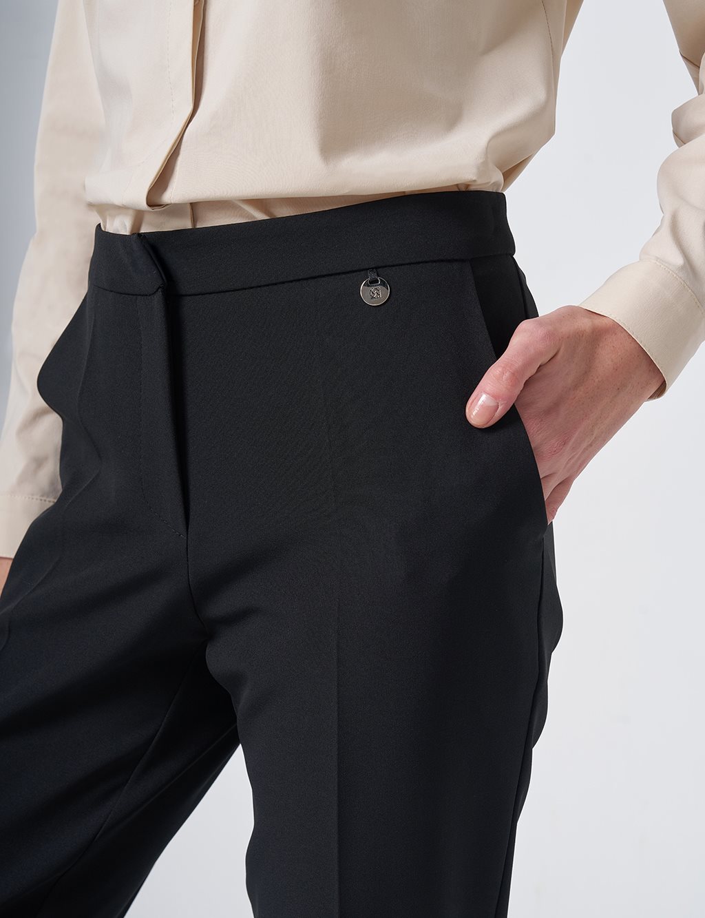Pocket Detail Basic Tailored Trousers – Black