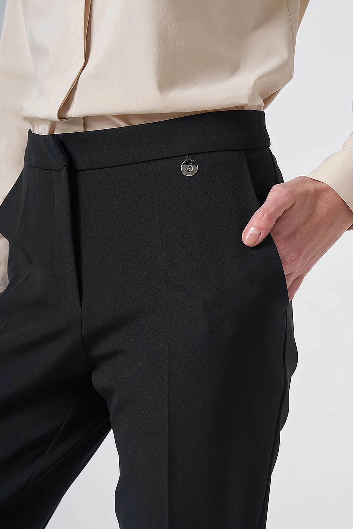 Pocket Detail Basic Tailored Trousers – Black