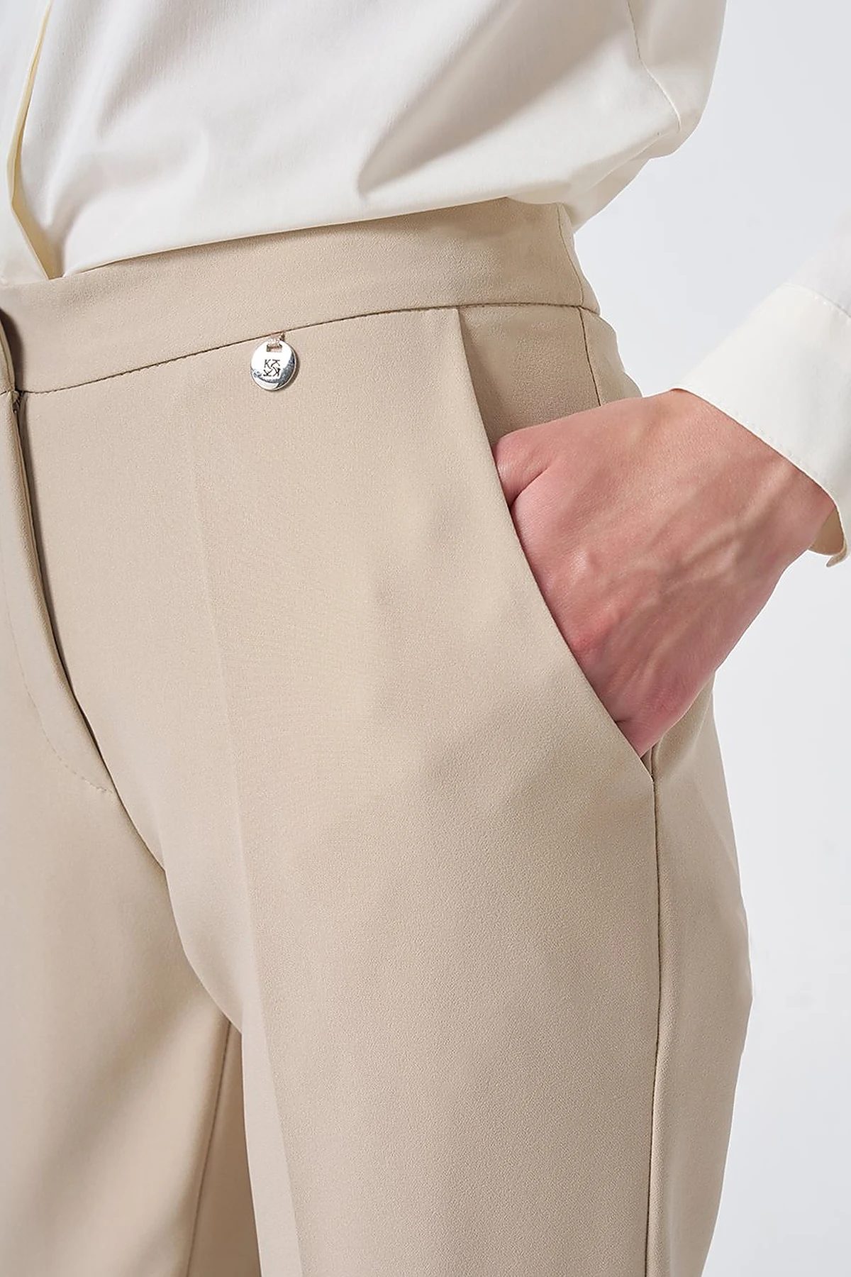 Pocket Detail Basic Tailored Trousers – Stone