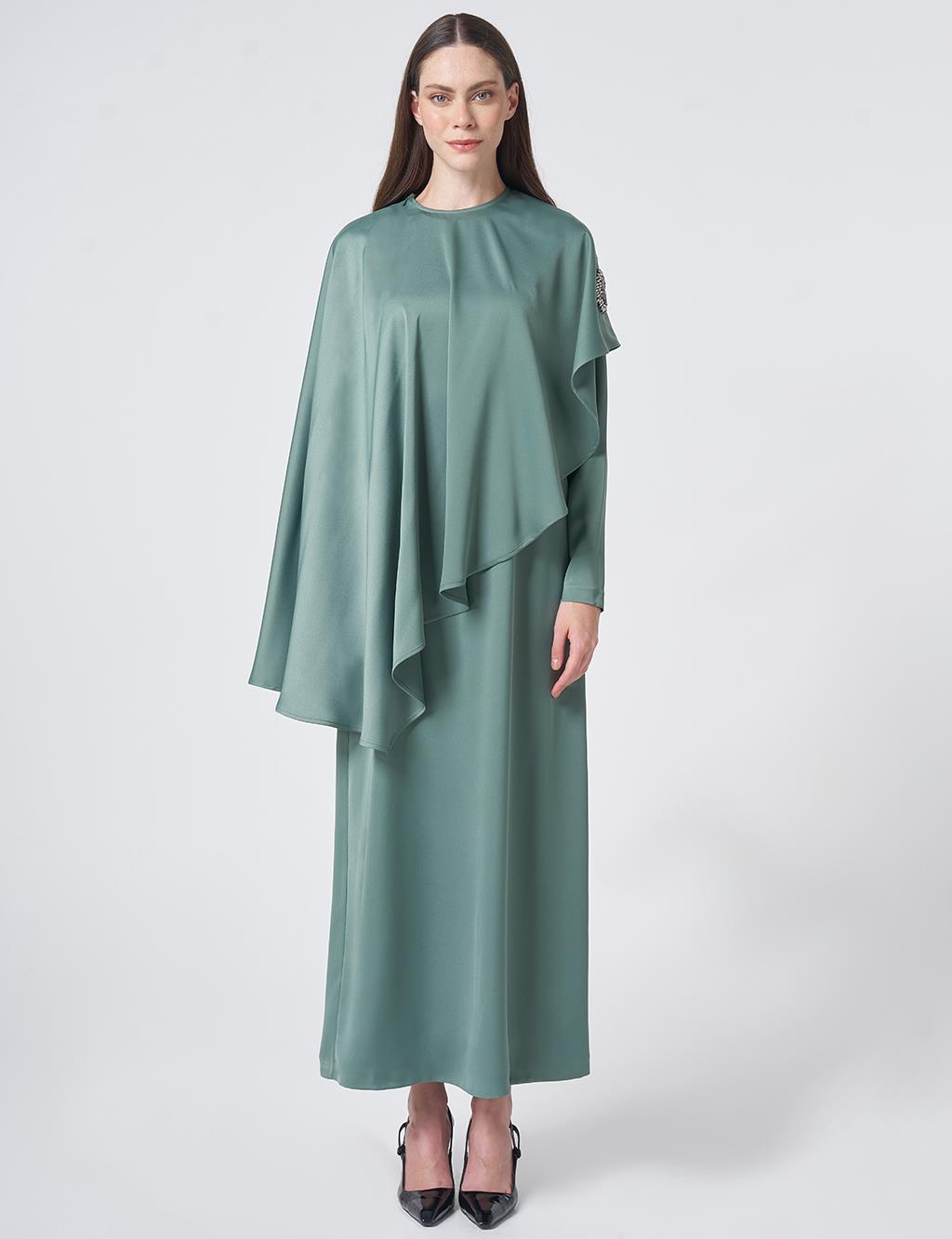 Cape Detailed Satin Dress – Moss Green