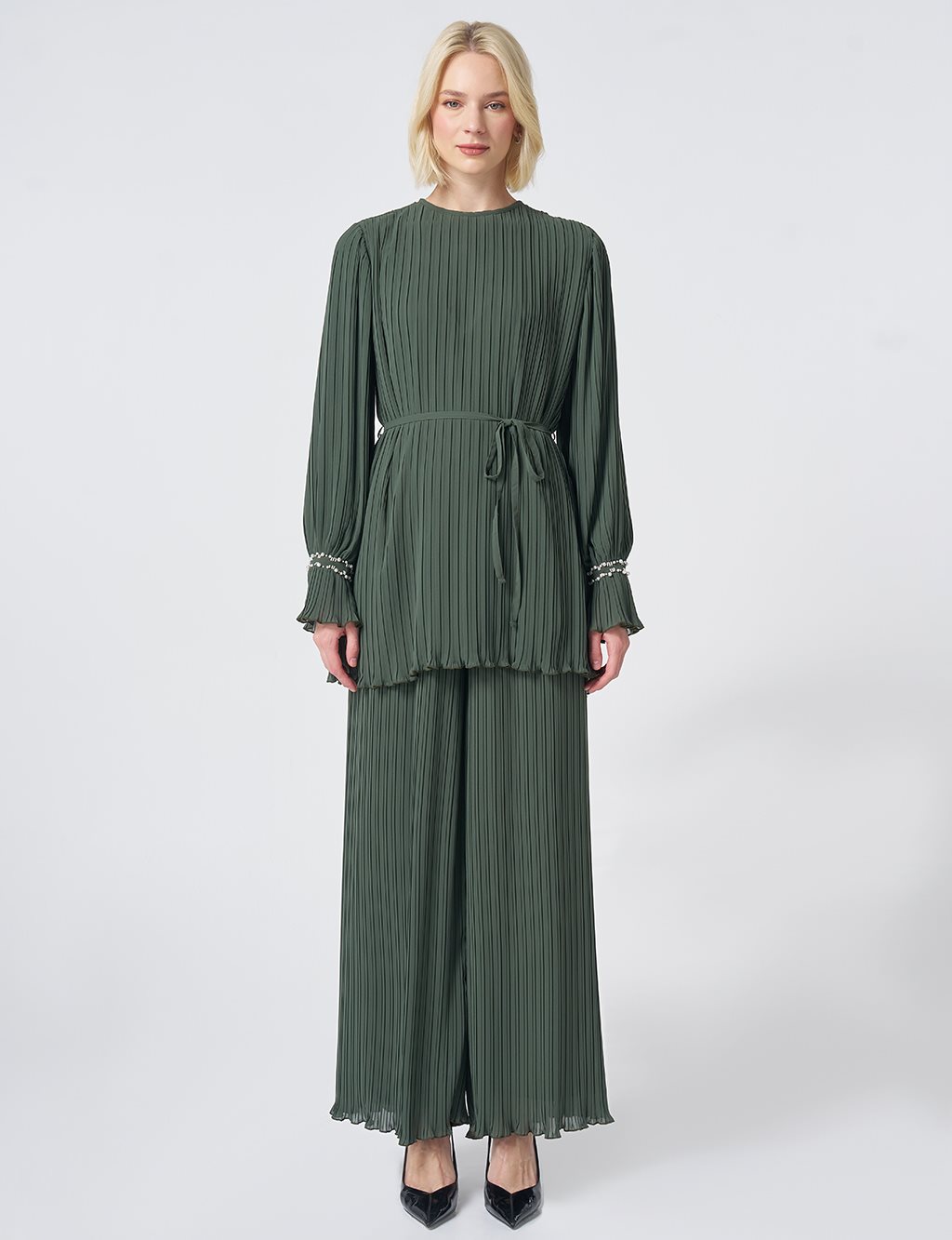 Pleated Two-Piece Set – Khaki