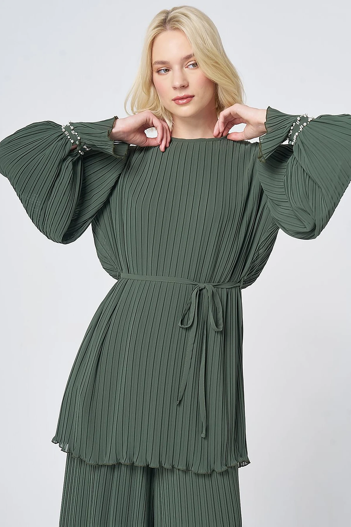 Pleated Two-Piece Set – Khaki