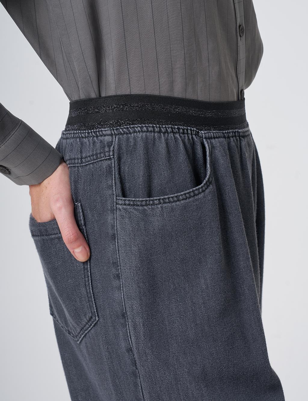 Waist Detail Relaxed Fit Trousers – Black