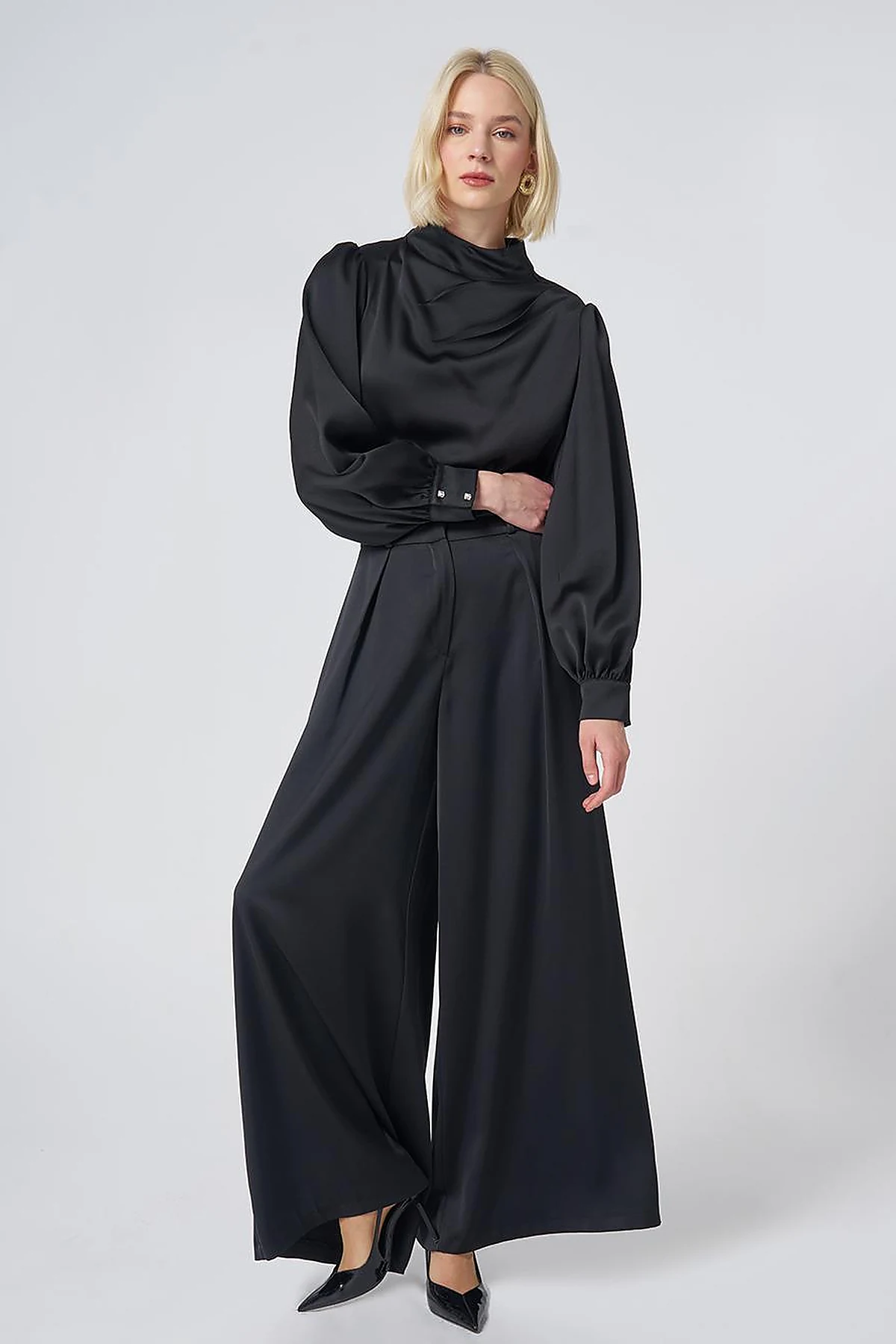 Pleated Satin Trousers – Black