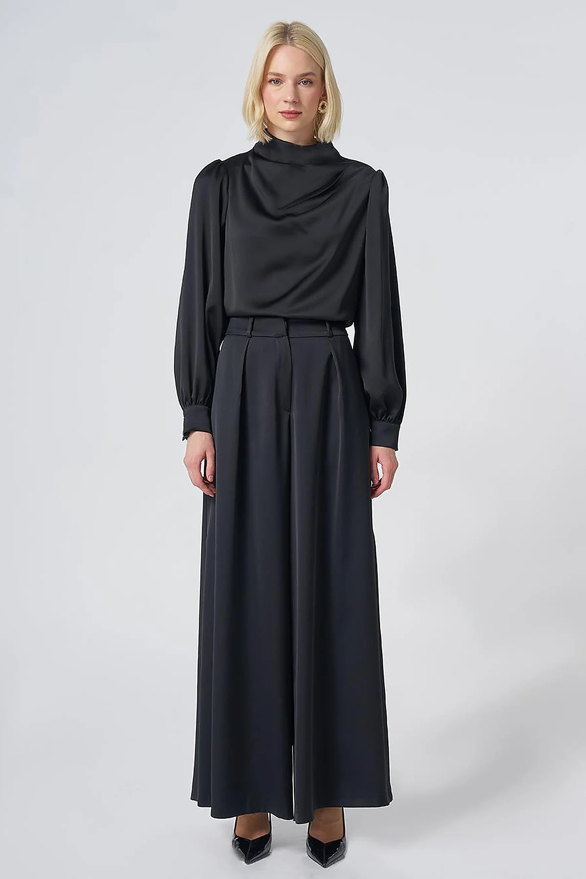 Pleated Satin Trousers – Black