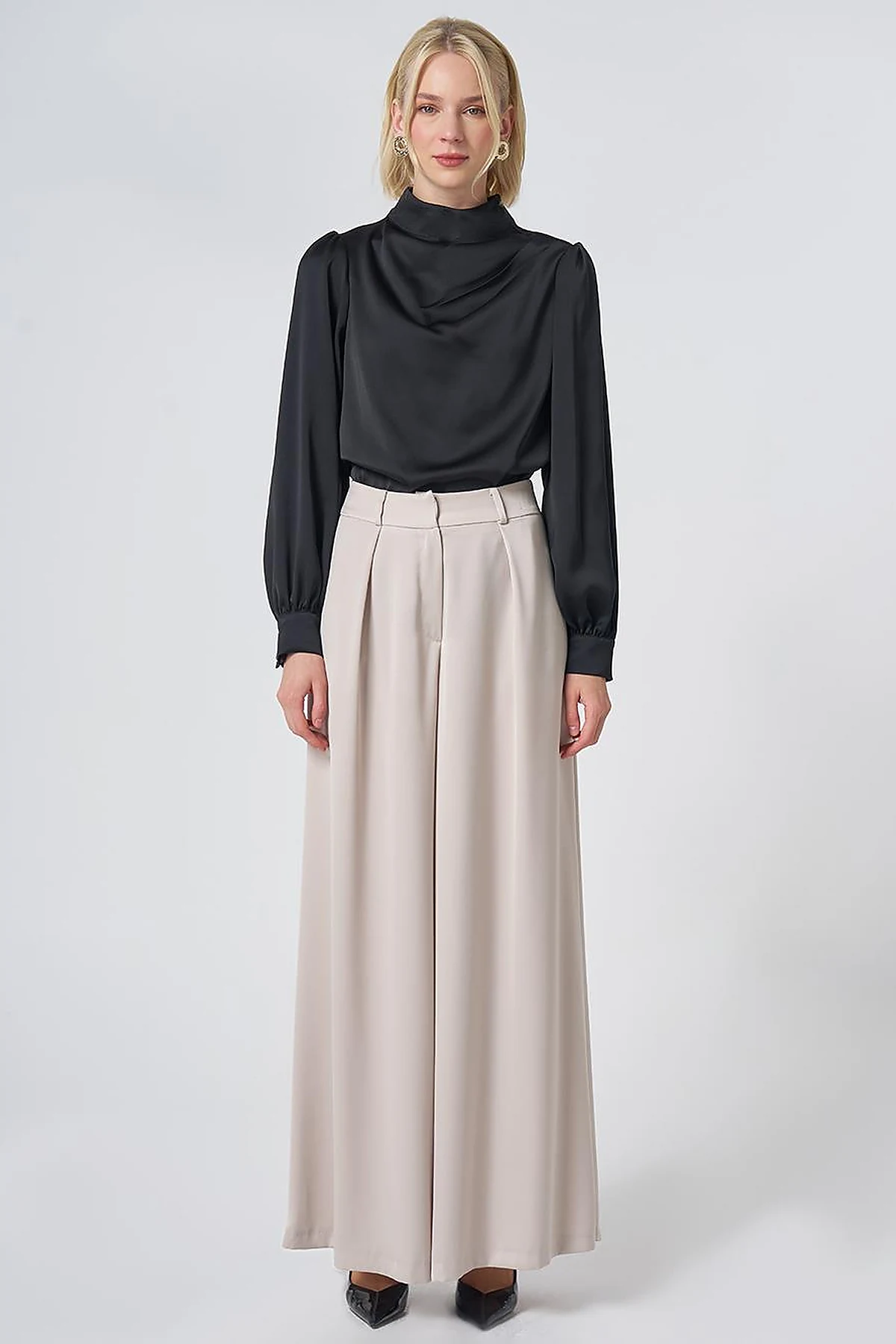 Pleated Satin Trousers – Stone