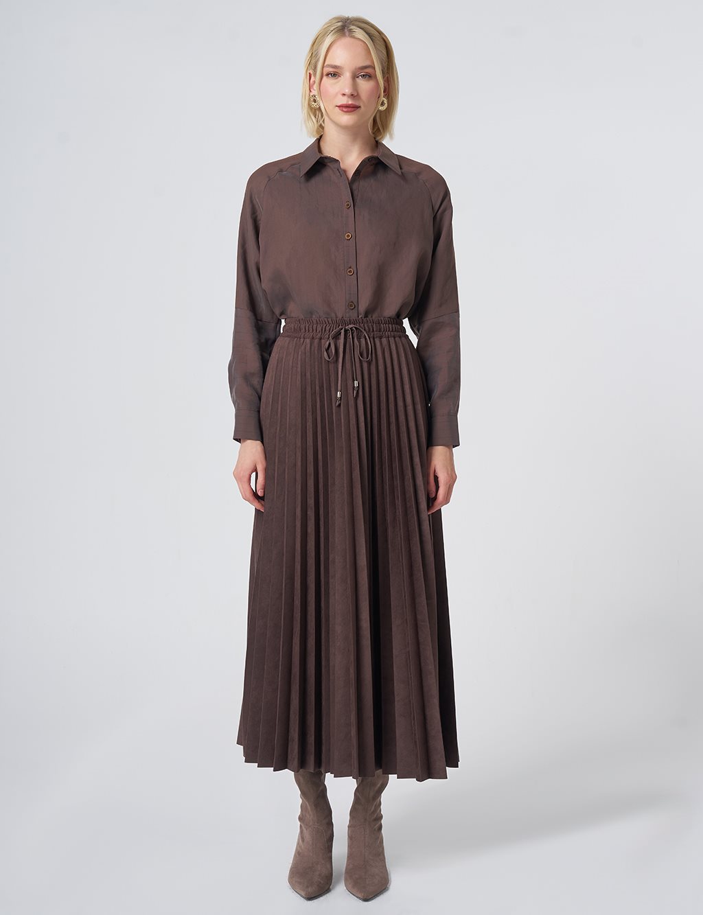 Pleated Suede Skirt – Dark Brown