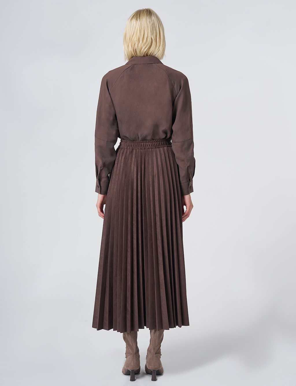 Pleated Suede Skirt – Dark Brown
