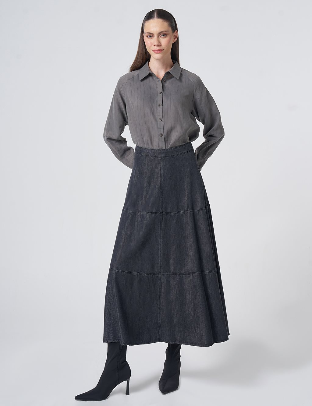 Washed Skirt with Stitch Detail – Anthracite