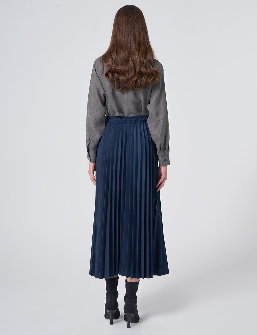 Pleated Suede Skirt – Dark Navy