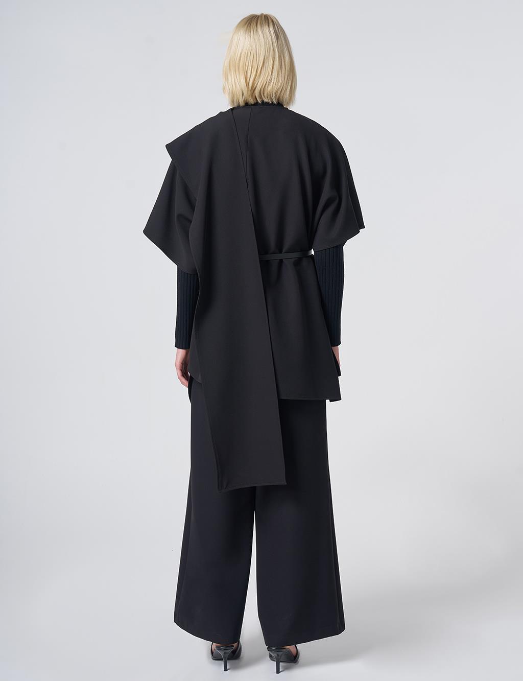 Belt-Detail Two-Piece Set – Black