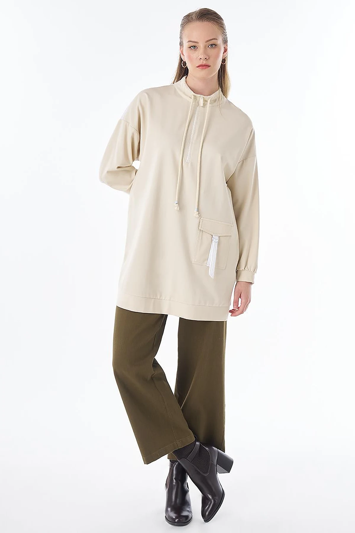 Dropped-Shoulder Scuba Sweatshirt – Cream