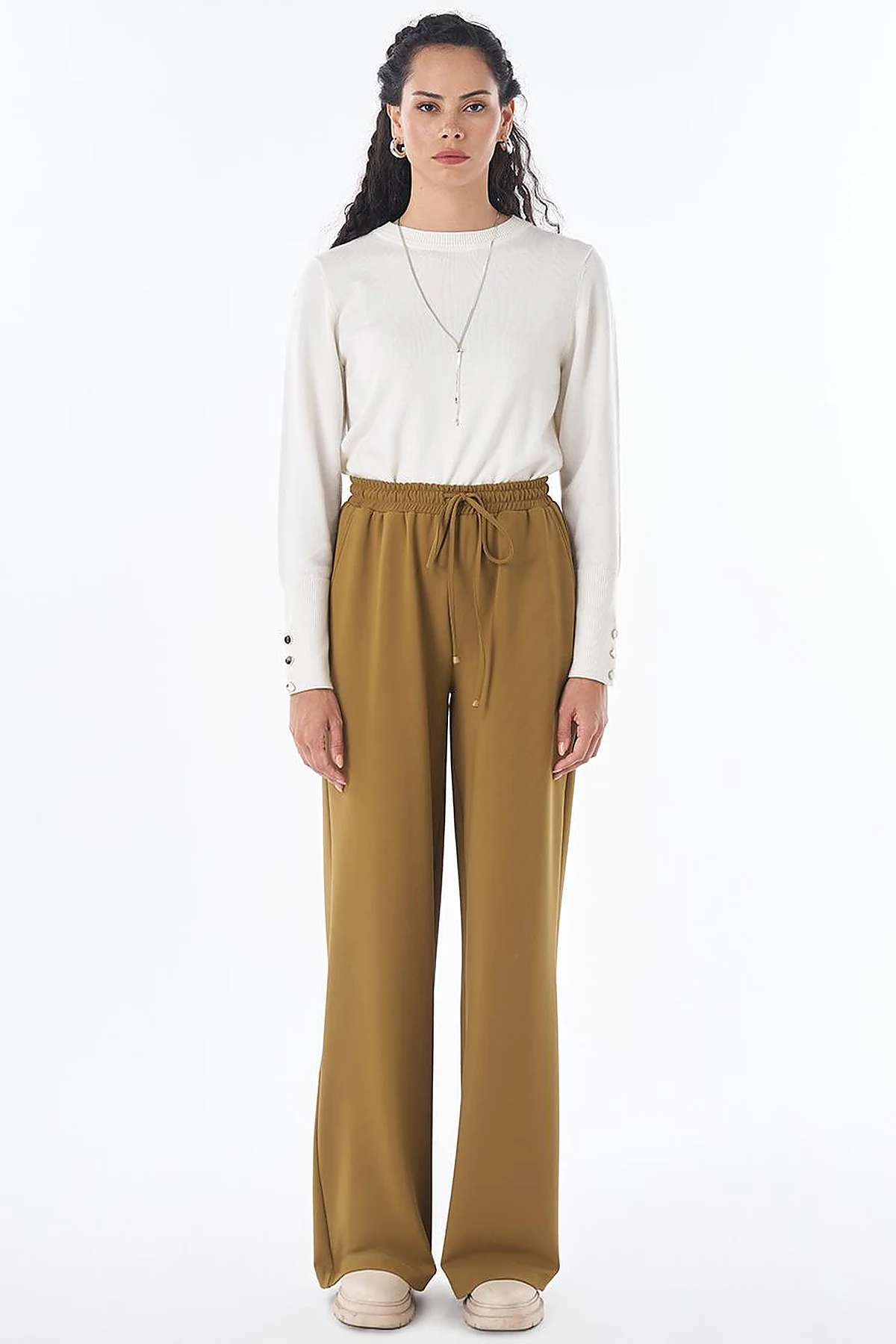 Relaxed-Fit Trousers– Olive