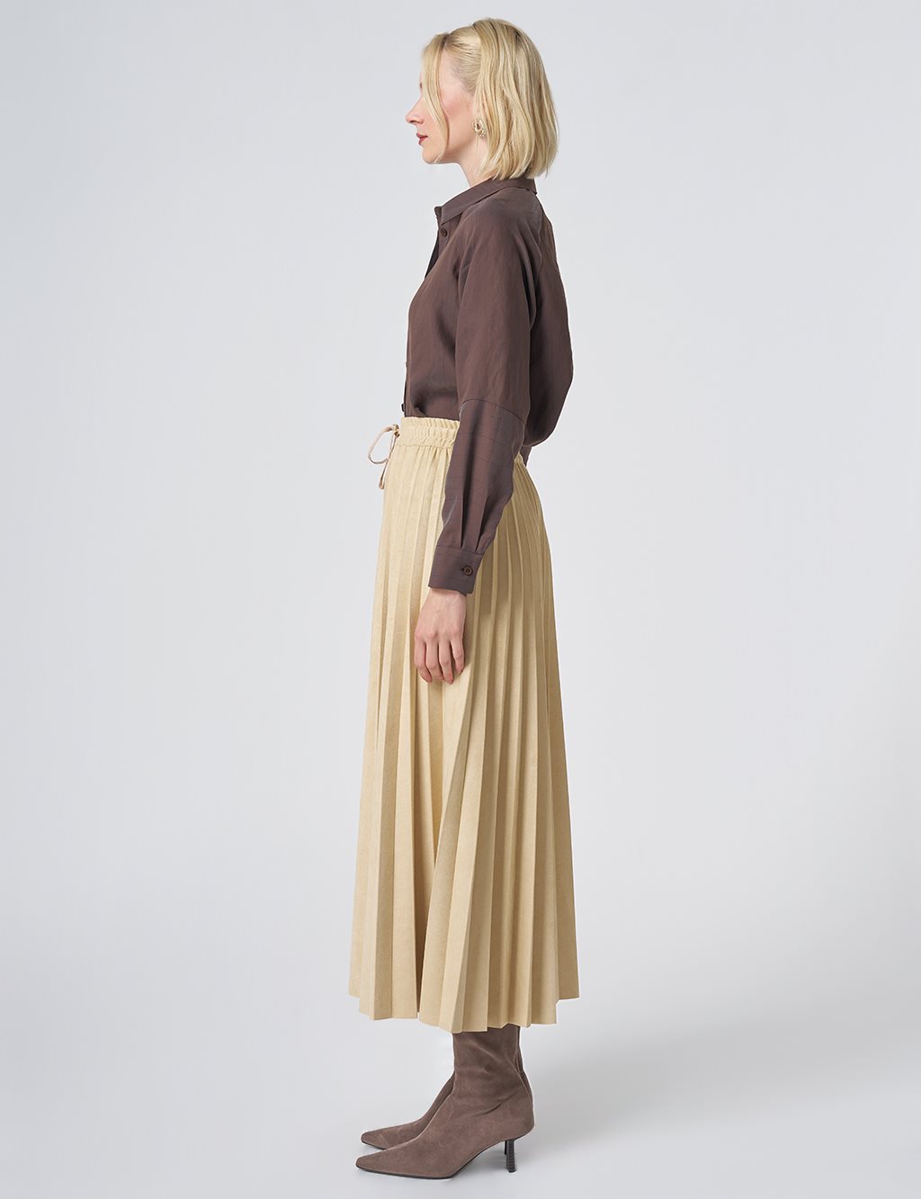 Pleated Suede Skirt – Light Yellow