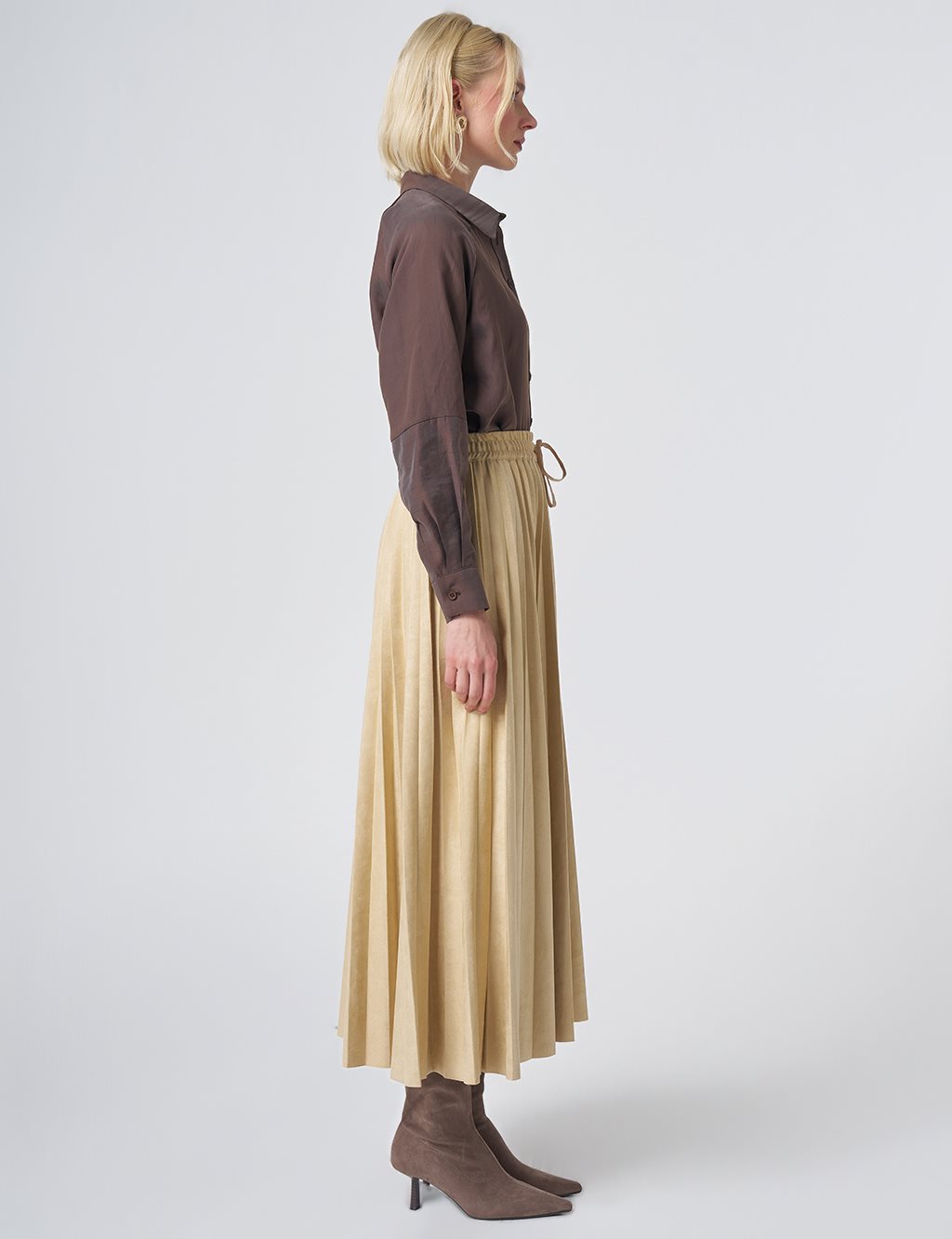 Pleated Suede Skirt – Light Yellow