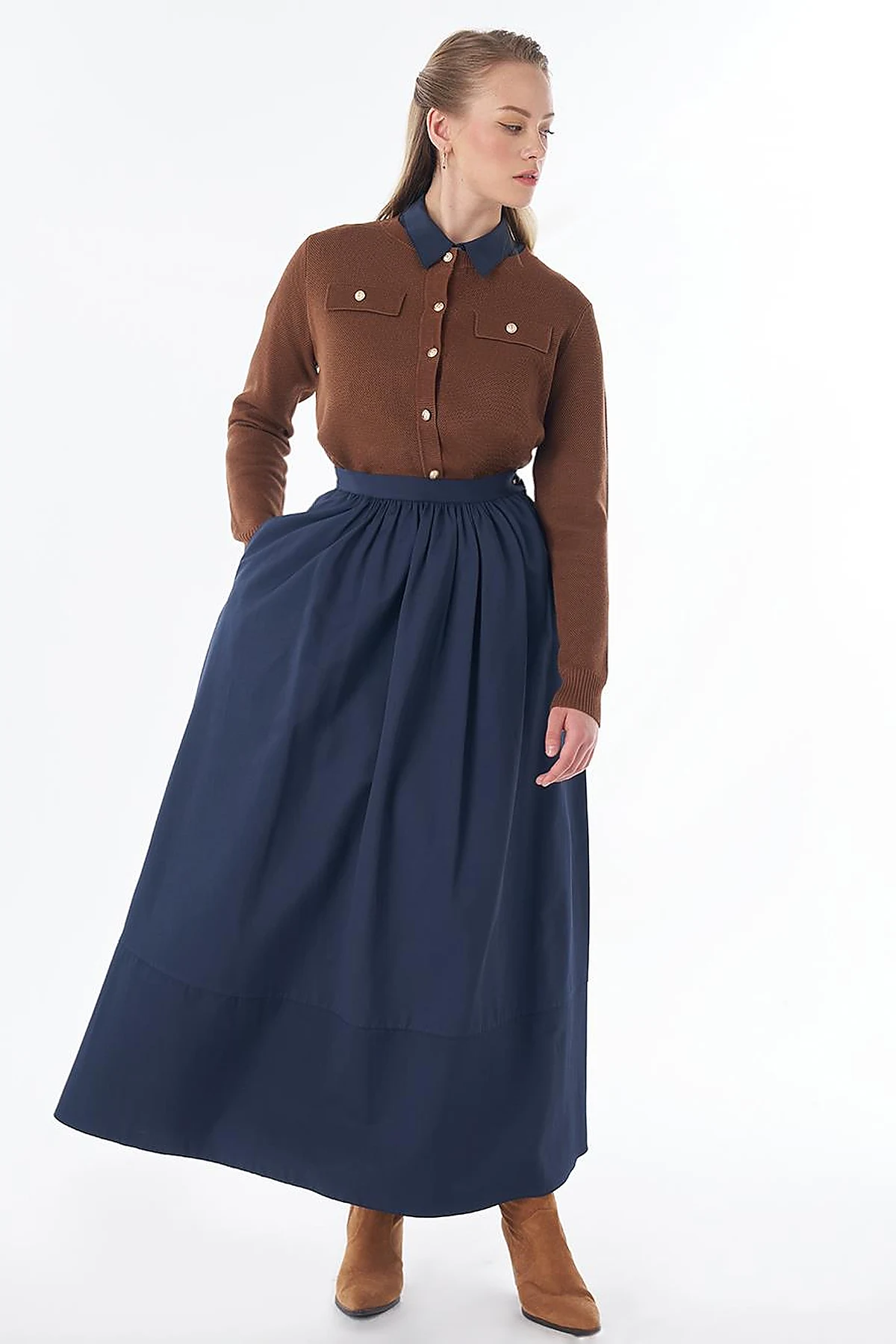 High-Waisted Flared Skirt – Dark Navy