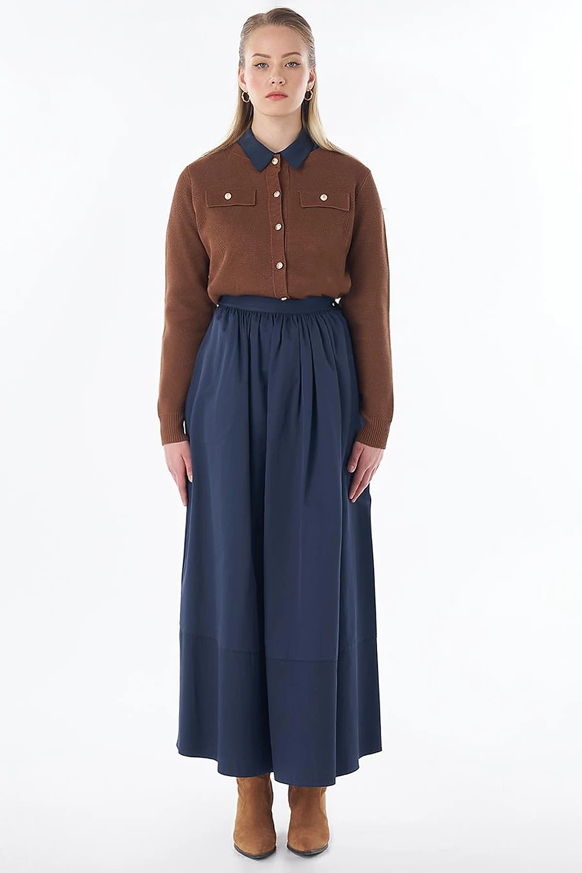 High-Waisted Flared Skirt – Dark Navy