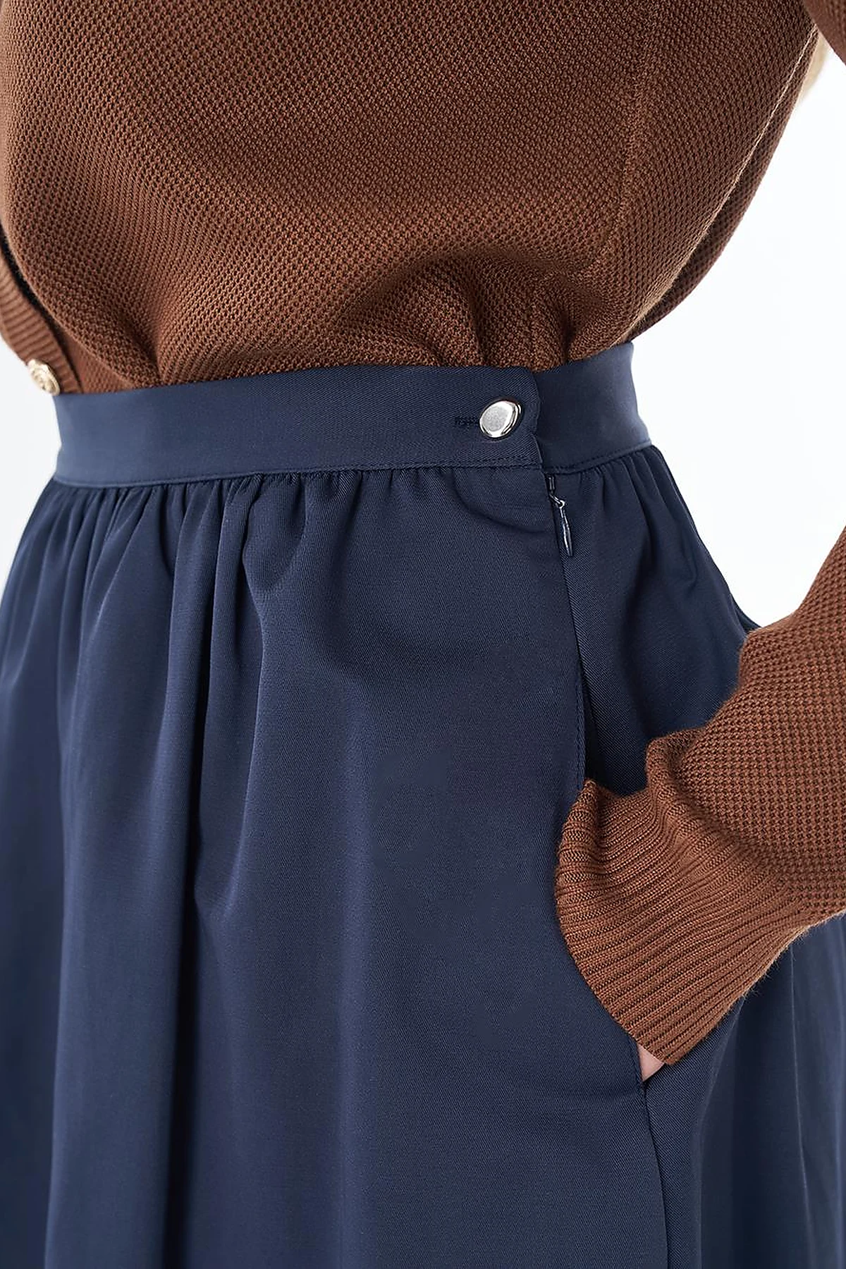High-Waisted Flared Skirt – Dark Navy