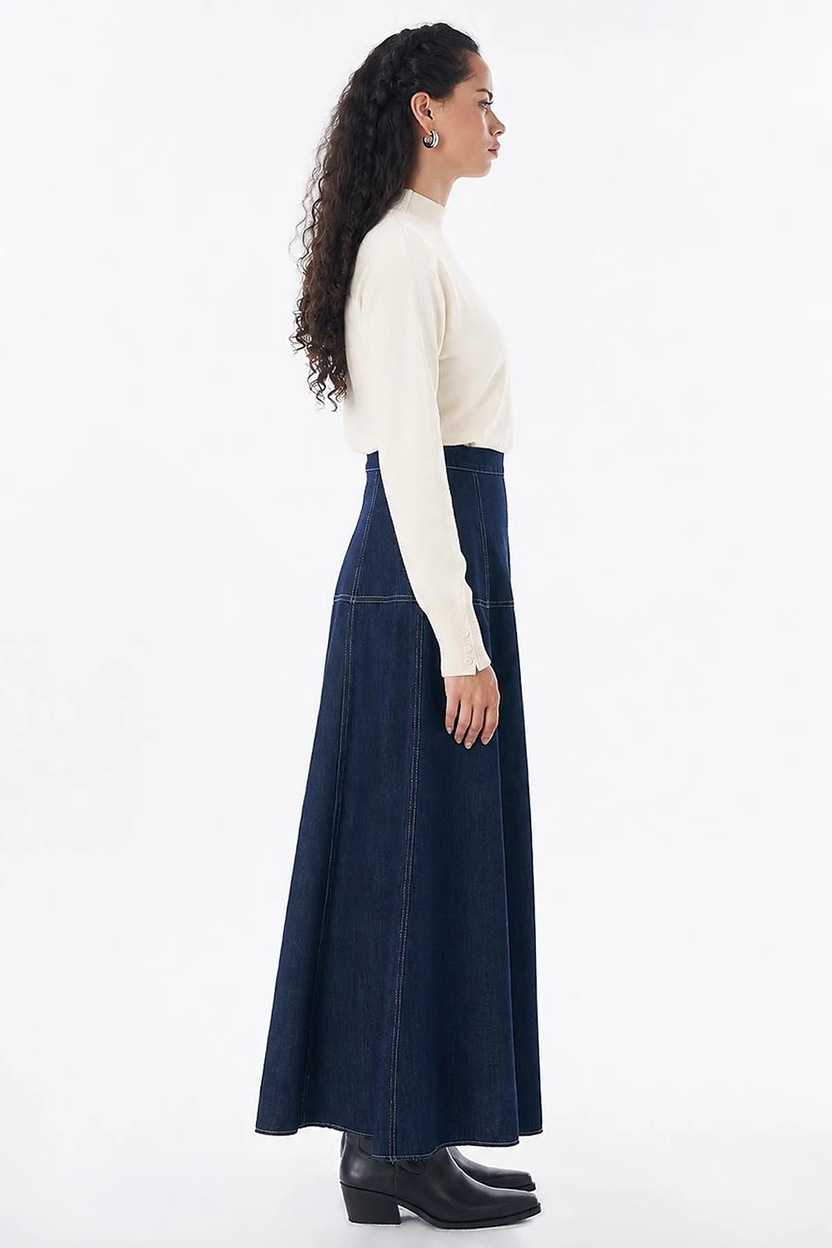 High-Waisted Washed Skirt – Indigo