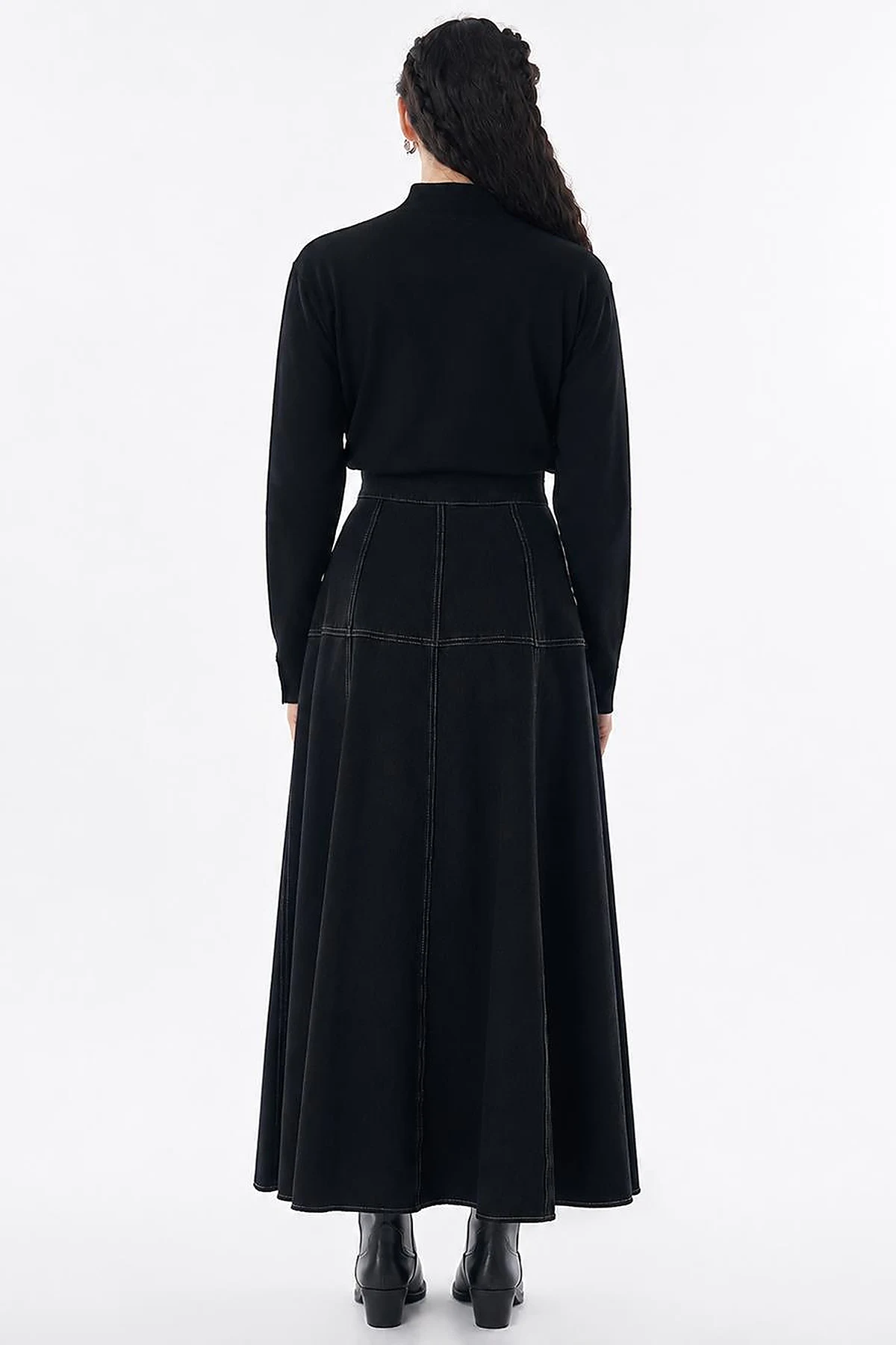 High-Waisted Washed Skirt – Black