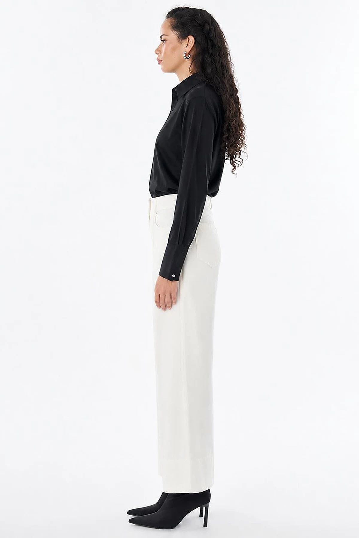 Topstitched Lyocell Trousers – Ecru