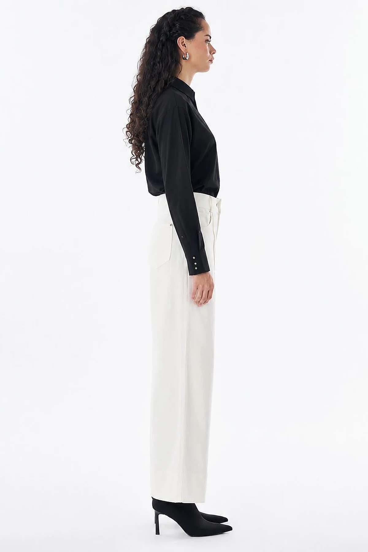 Topstitched Lyocell Trousers – Ecru