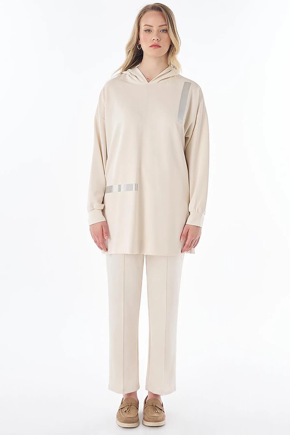 Relaxed Fit Two-Piece Set – Cream
