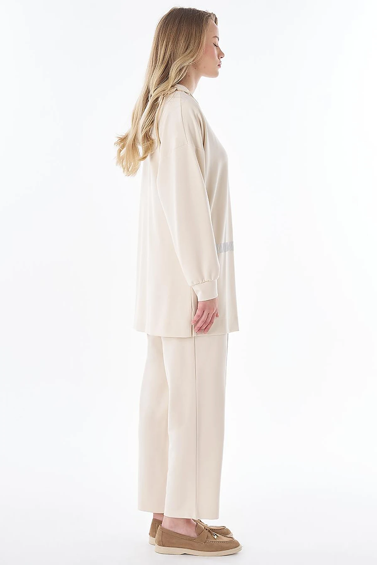 Relaxed Fit Two-Piece Set – Cream