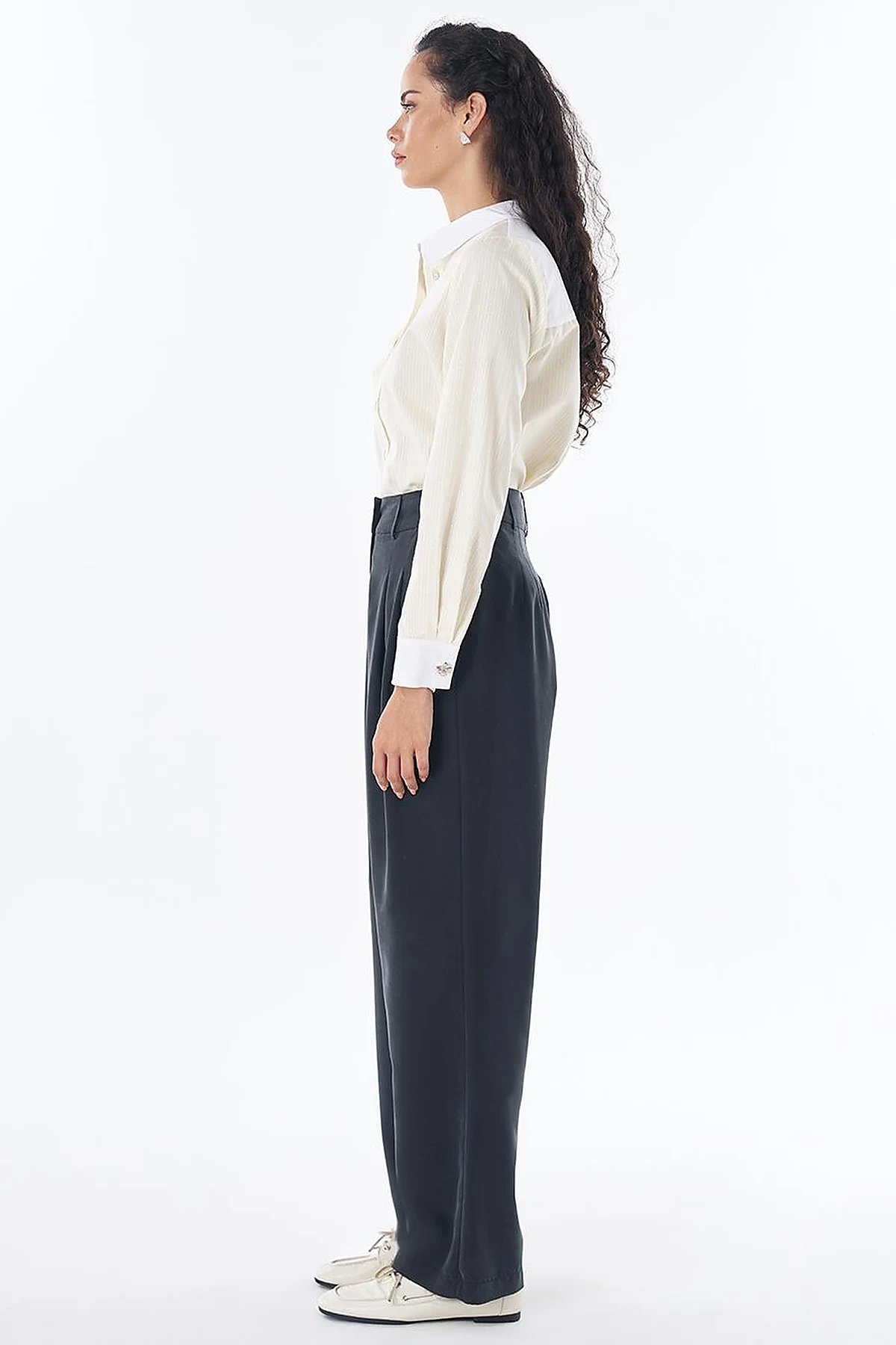 High-Waisted Pleated Modal Trousers – Black