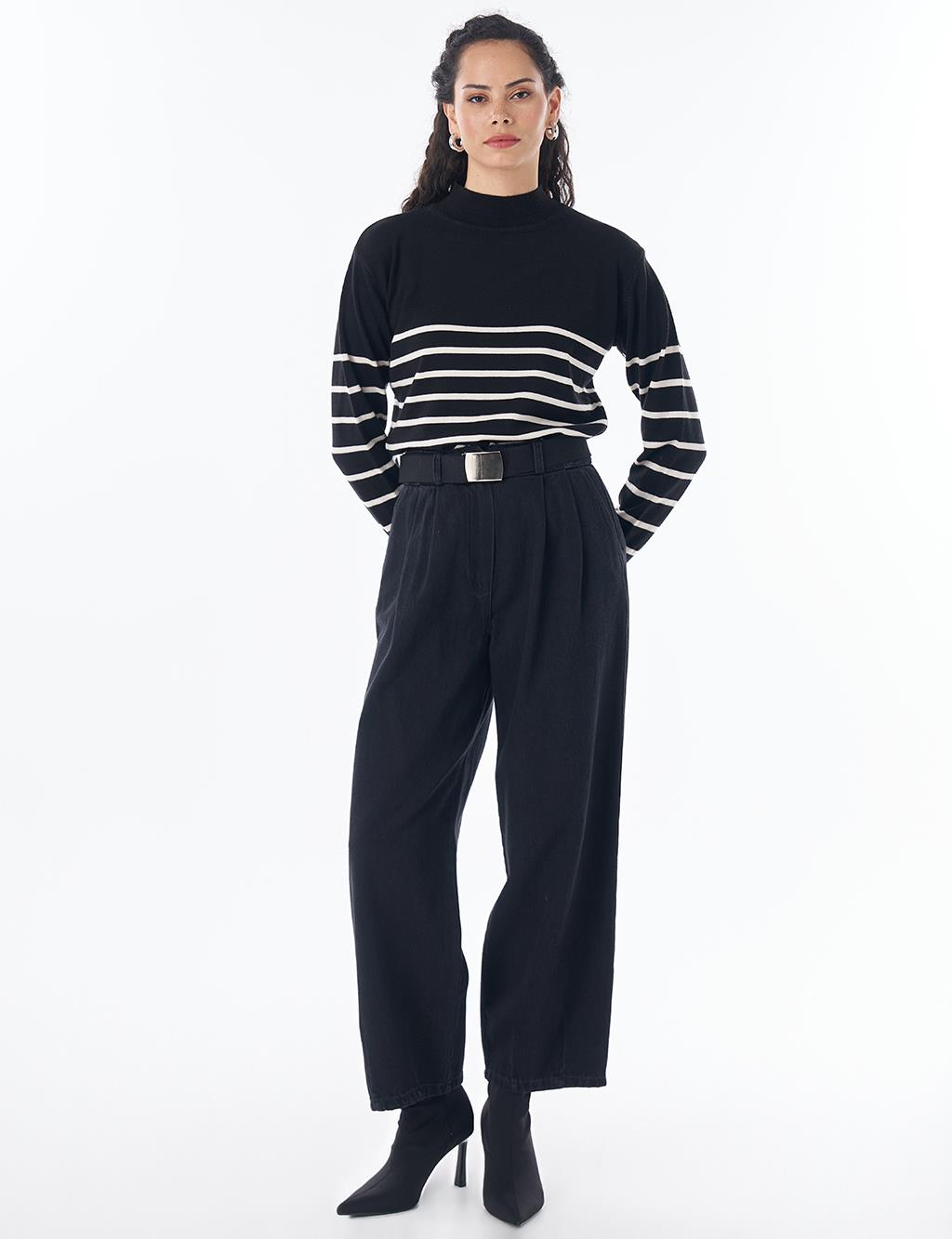 Belt-Detail Denim Pants - Black