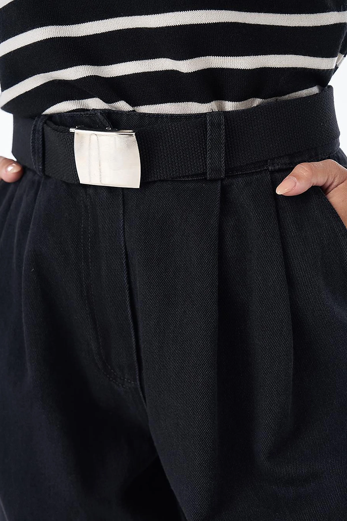 Kemer Detaylı Denim Pantolon Siyah