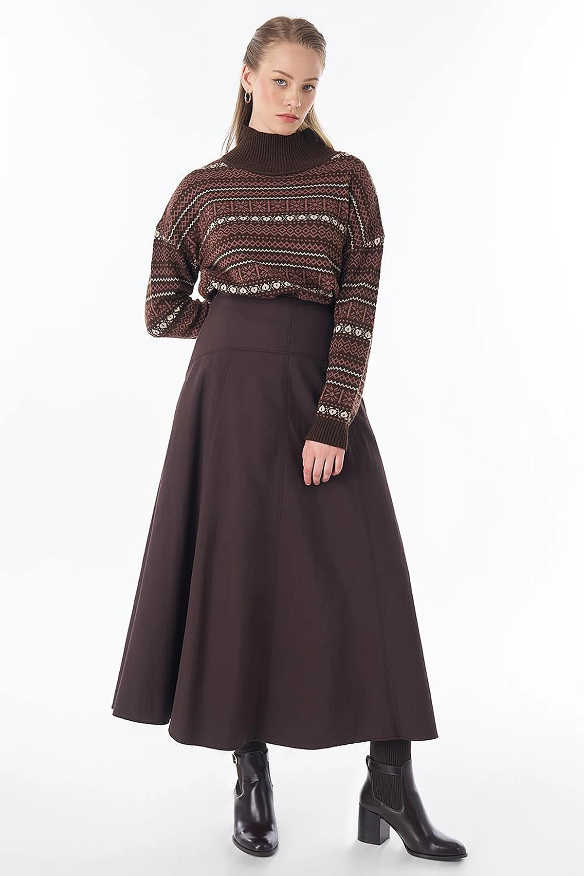 High-Waisted Flared Skirt - Dark Brown