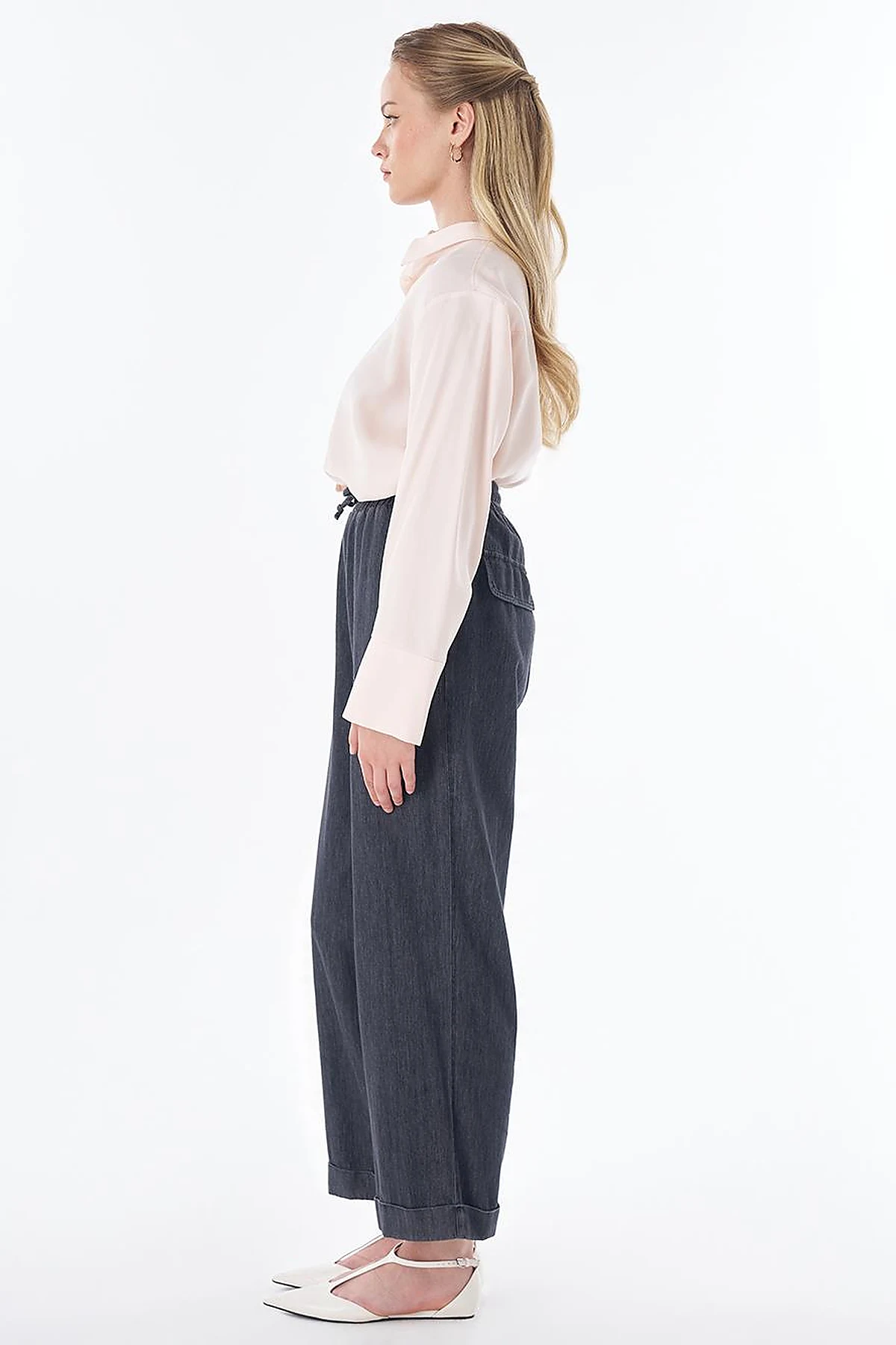 Elastic Waist Drawstring Pants – Black