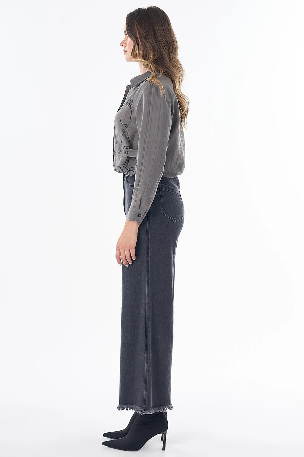 Tasseled Denim Pants – Black