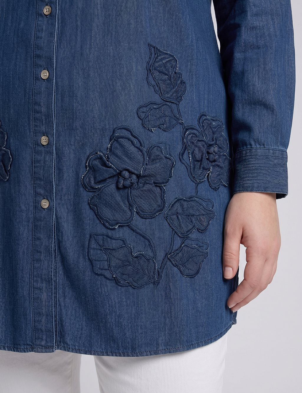 Washed Tunic with Embroidered Appliqué – Indigo