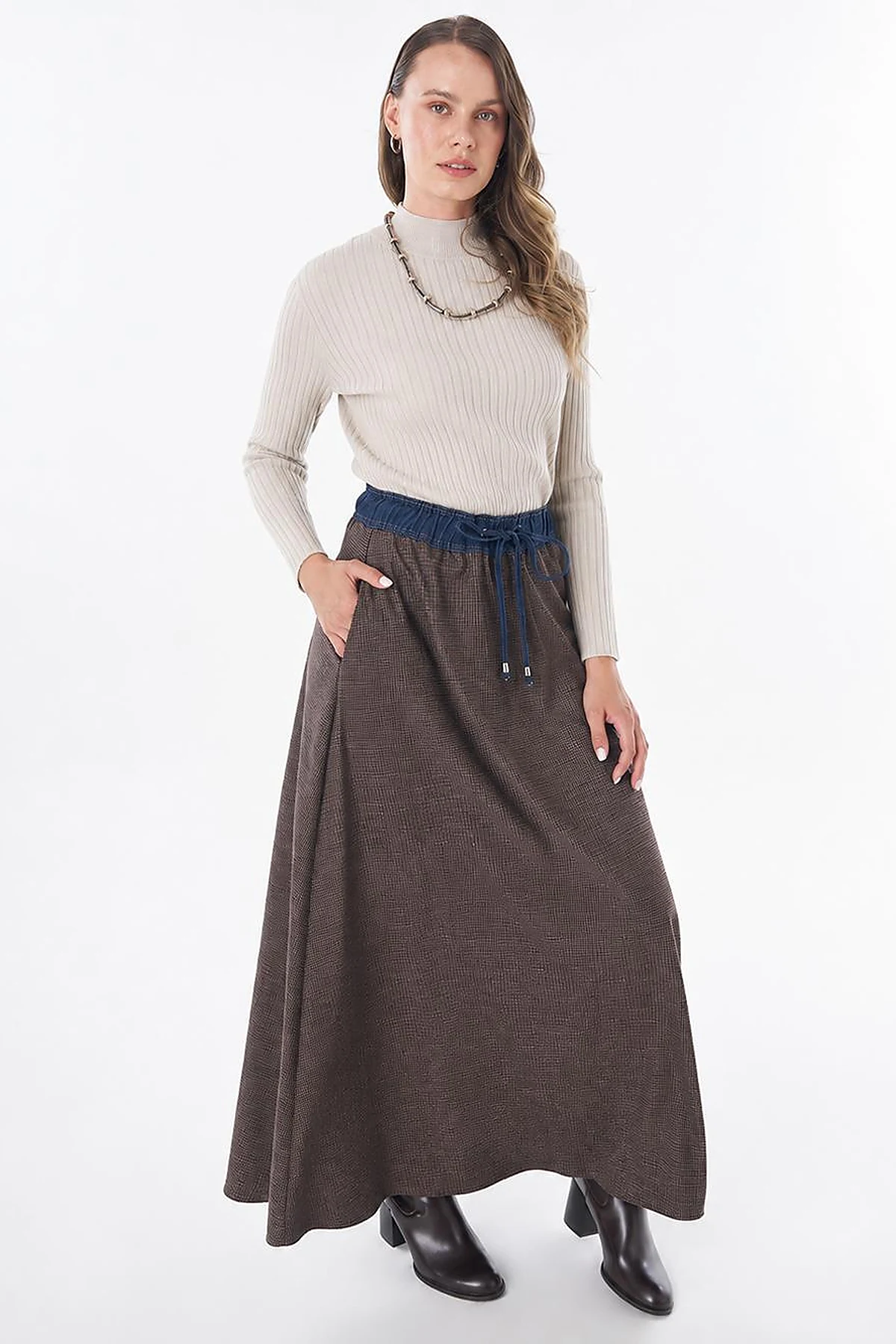 Plaid Flared Skirt Brown