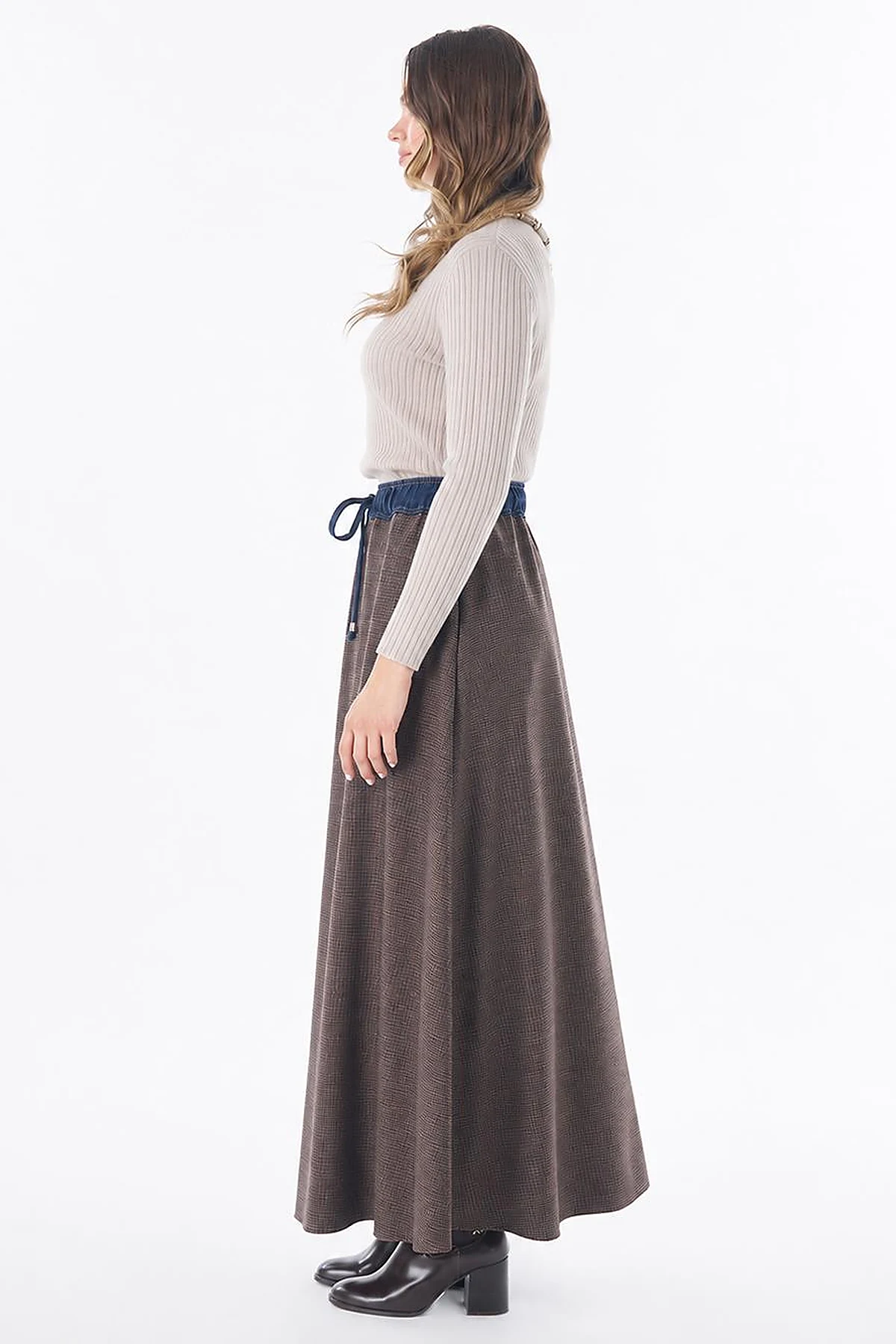 Plaid Flared Skirt Brown