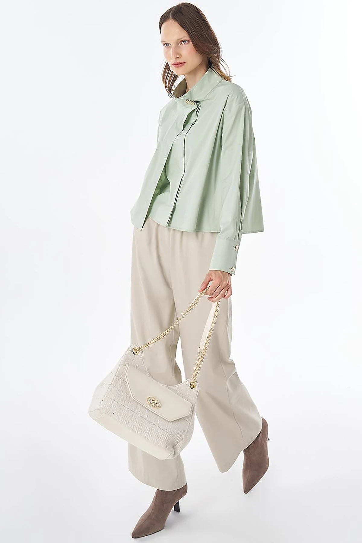 Cotton Blouse with Shiny Buttons Mint