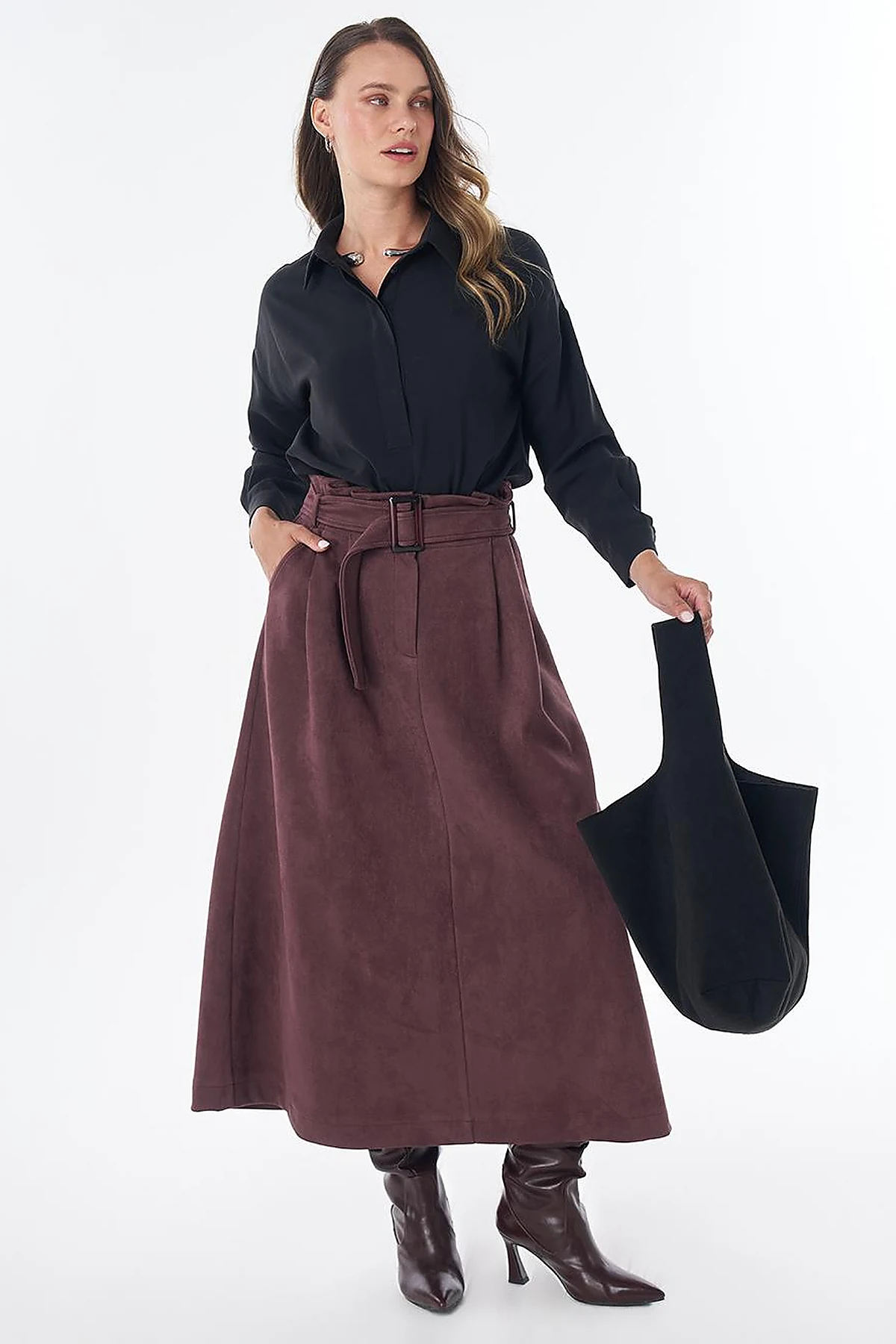Belt-Detail Suede Skirt – Cocoa Powder