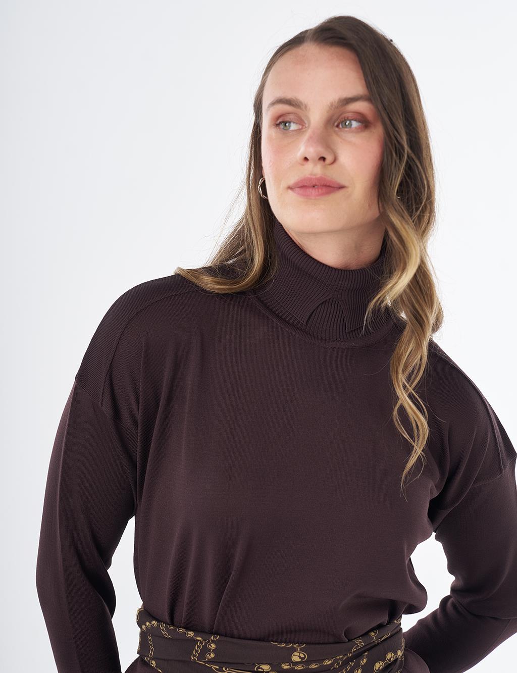 Turtleneck Knit Dress – Dark Brown