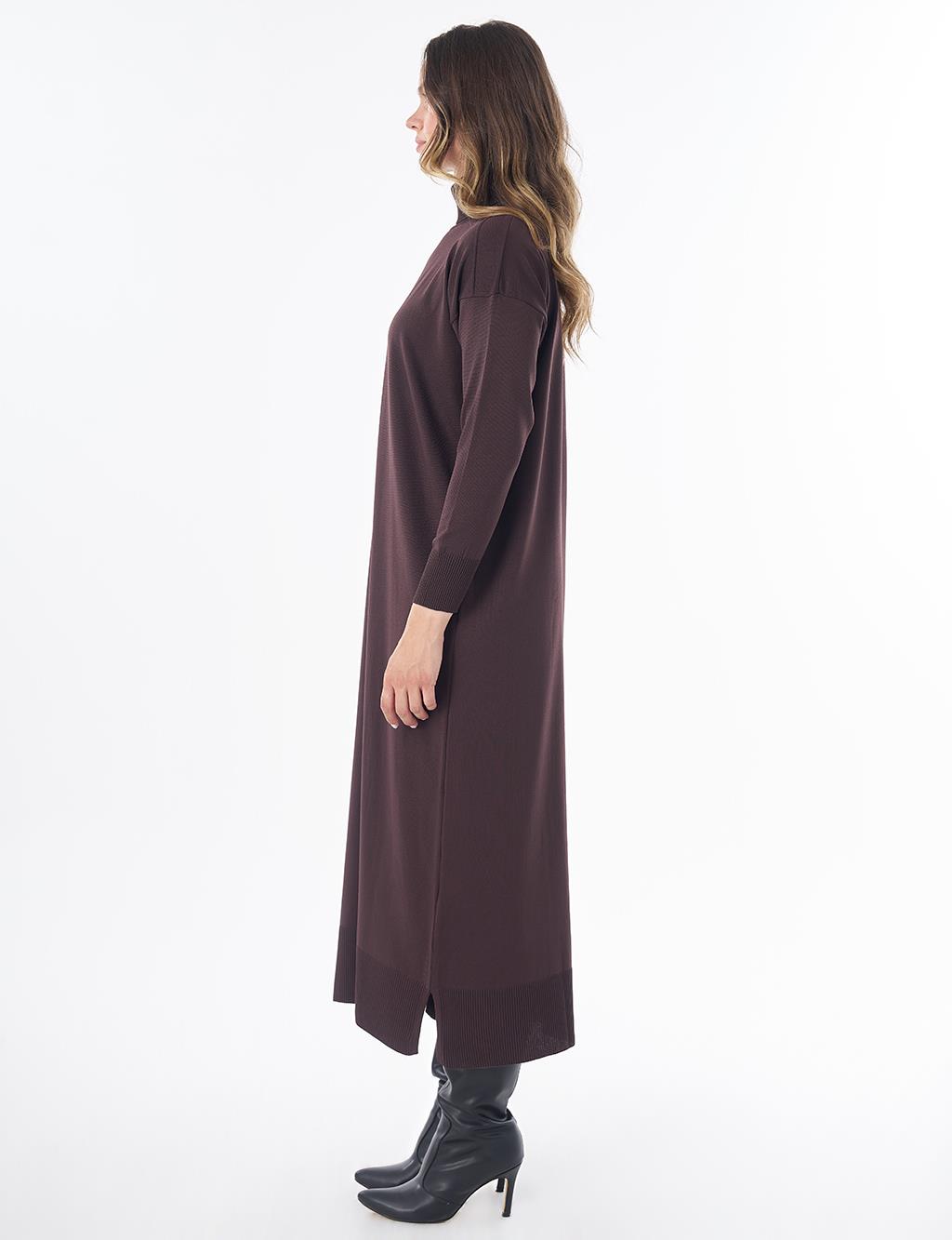 Turtleneck Knit Dress – Dark Brown