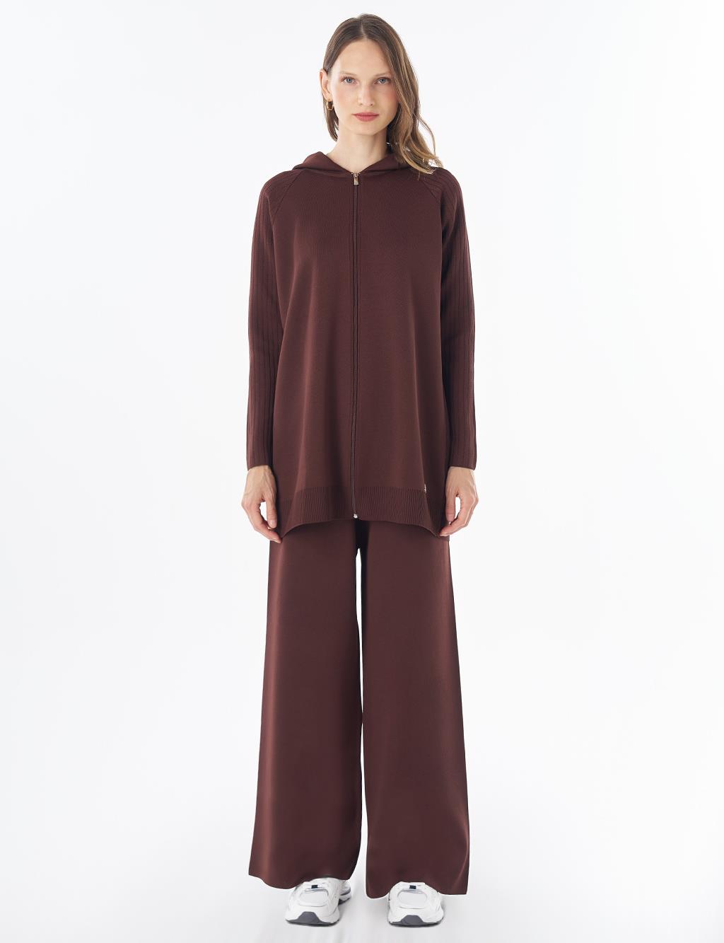 Hooded Knit Set – Brown