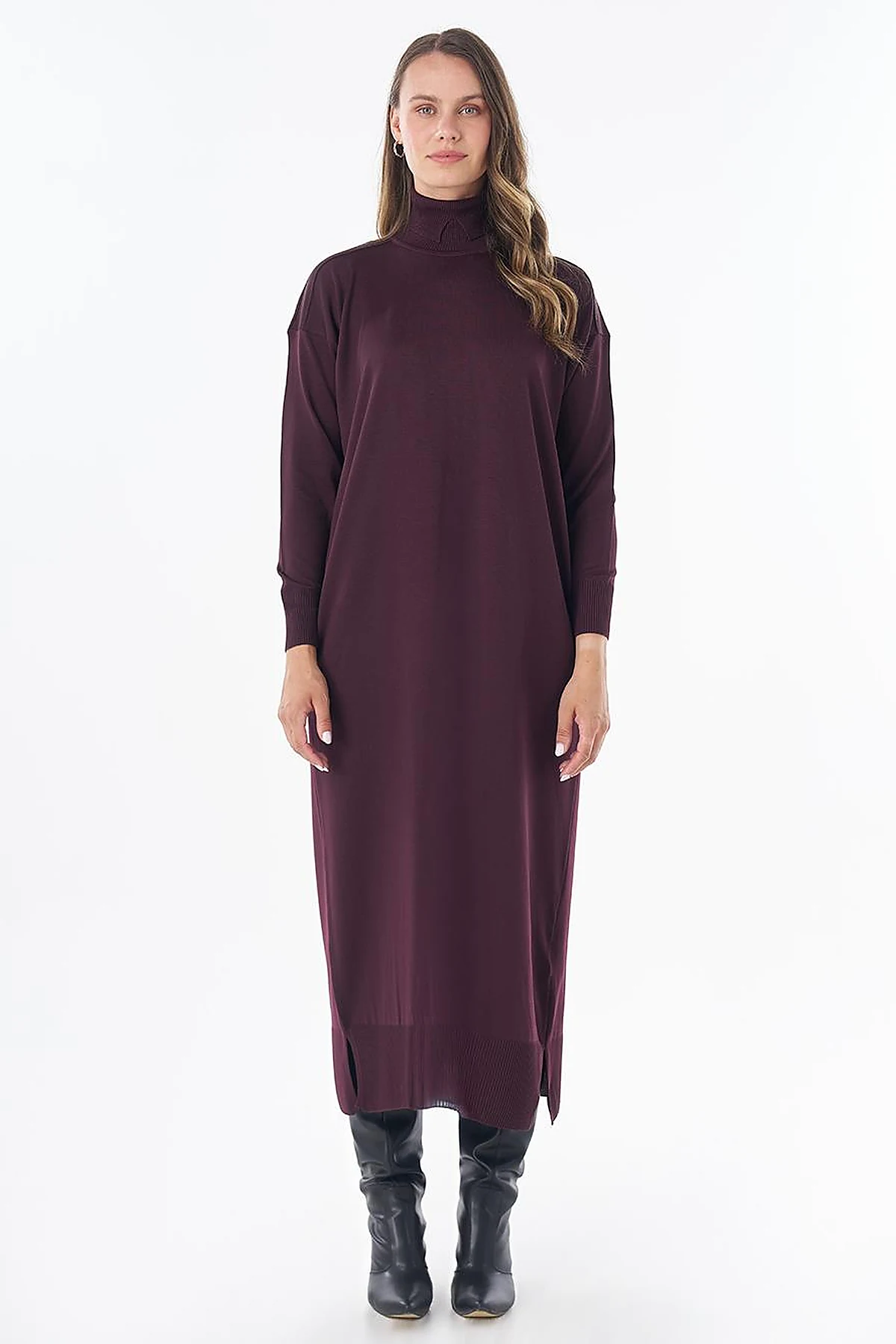 Turtleneck Knit Dress – Burgundy