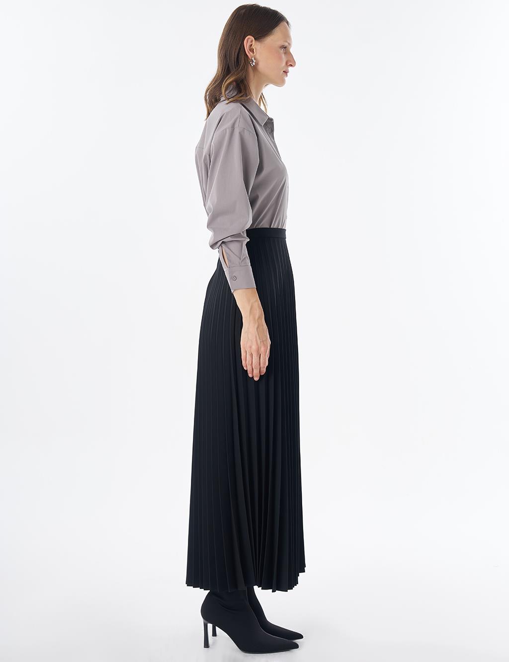 Basic Pleated Skirt - Black