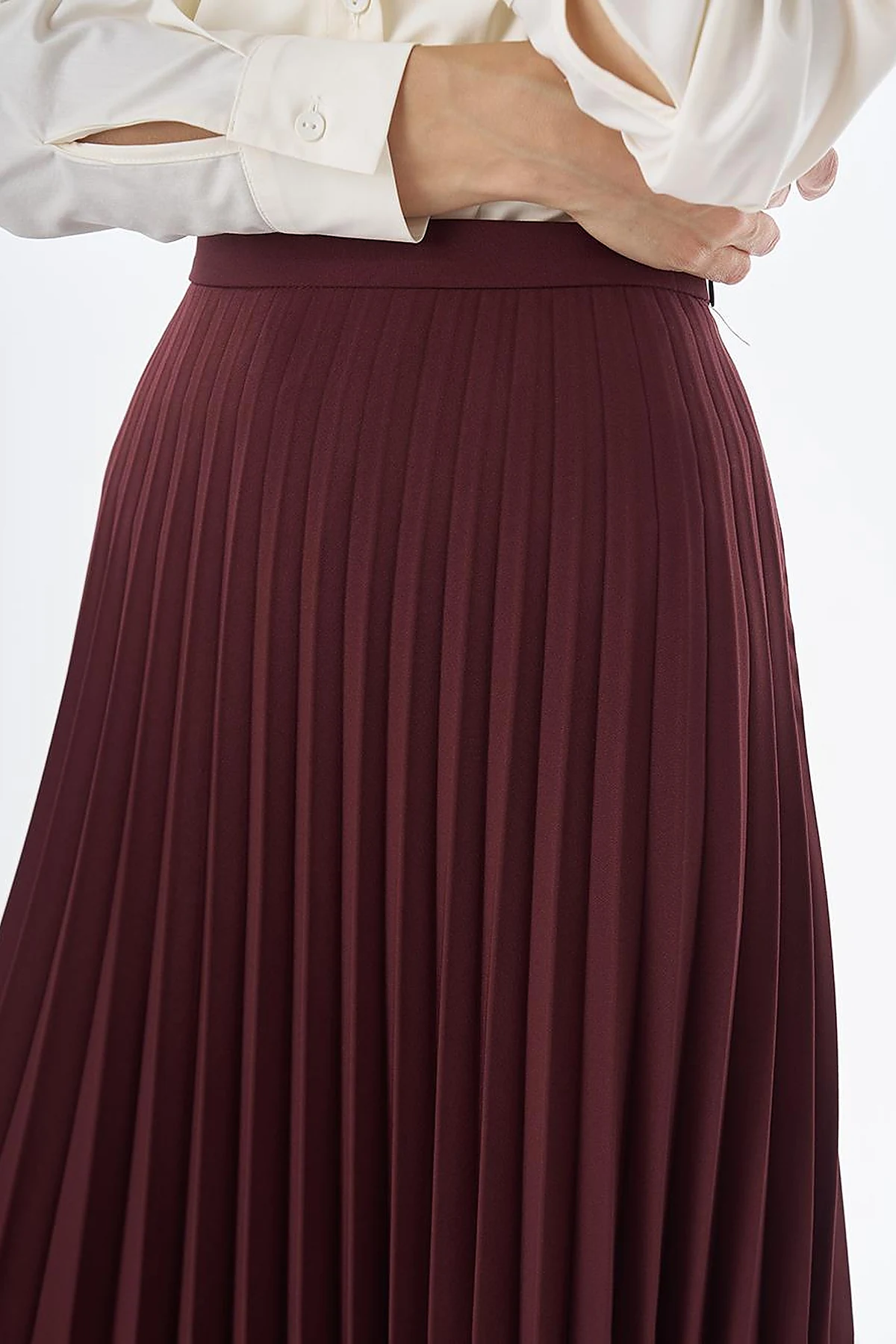 Basic Pleated Skirt - Burgundy