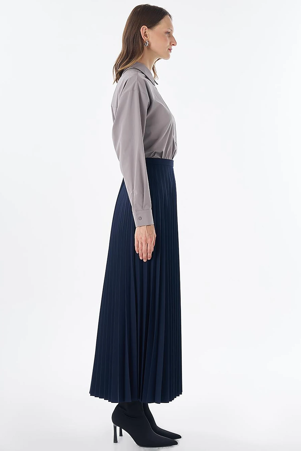 Basic Pleated Skirt - Navy