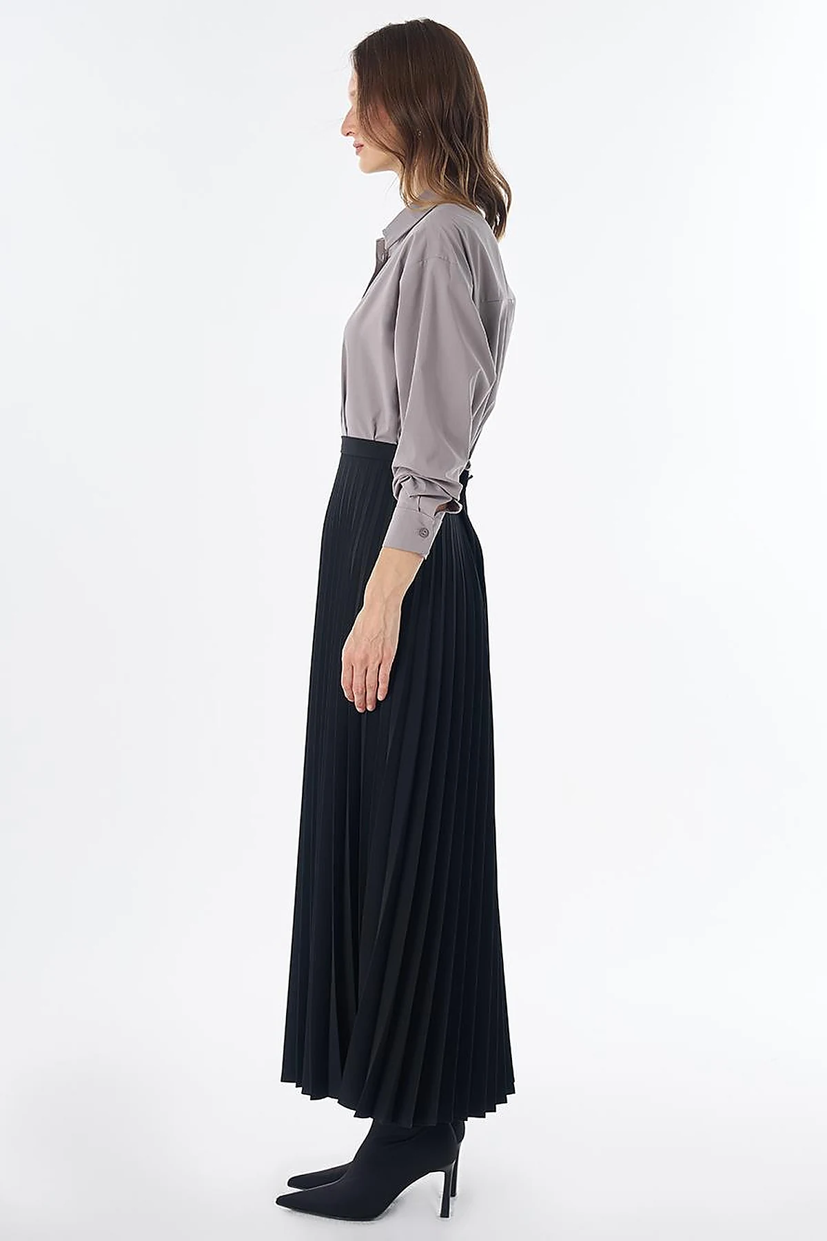 Basic Pleated Skirt - Black