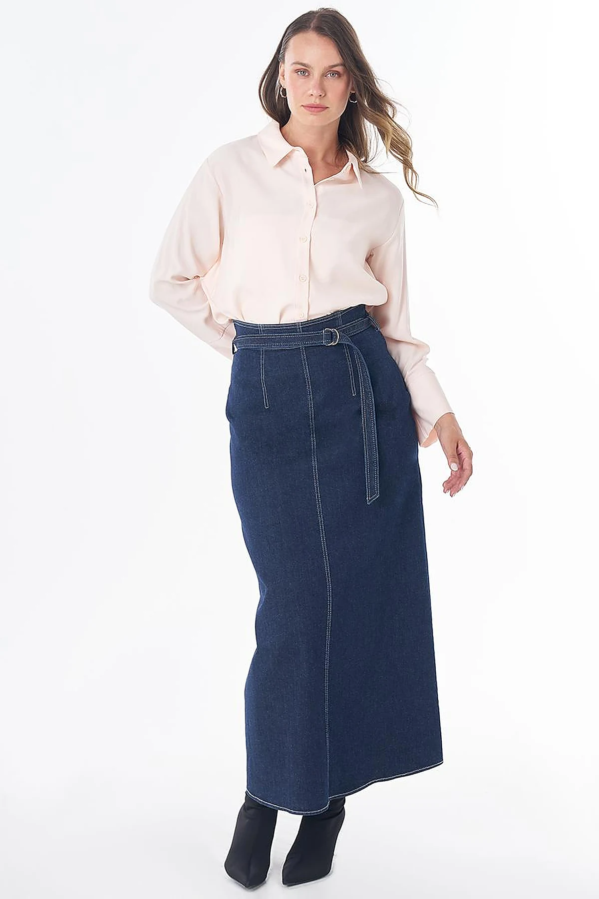 Belt-Detail Denim Skirt in Indigo