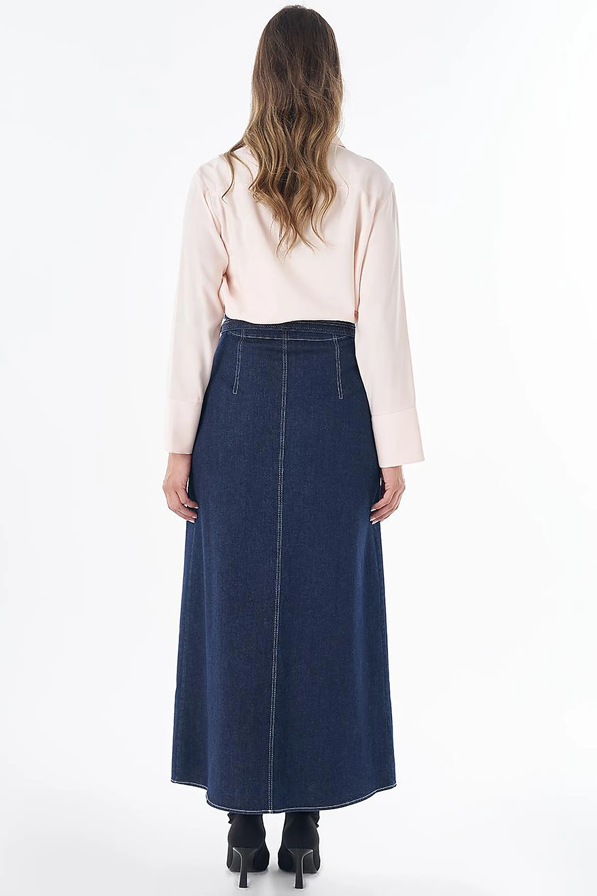 Belt-Detail Denim Skirt in Indigo